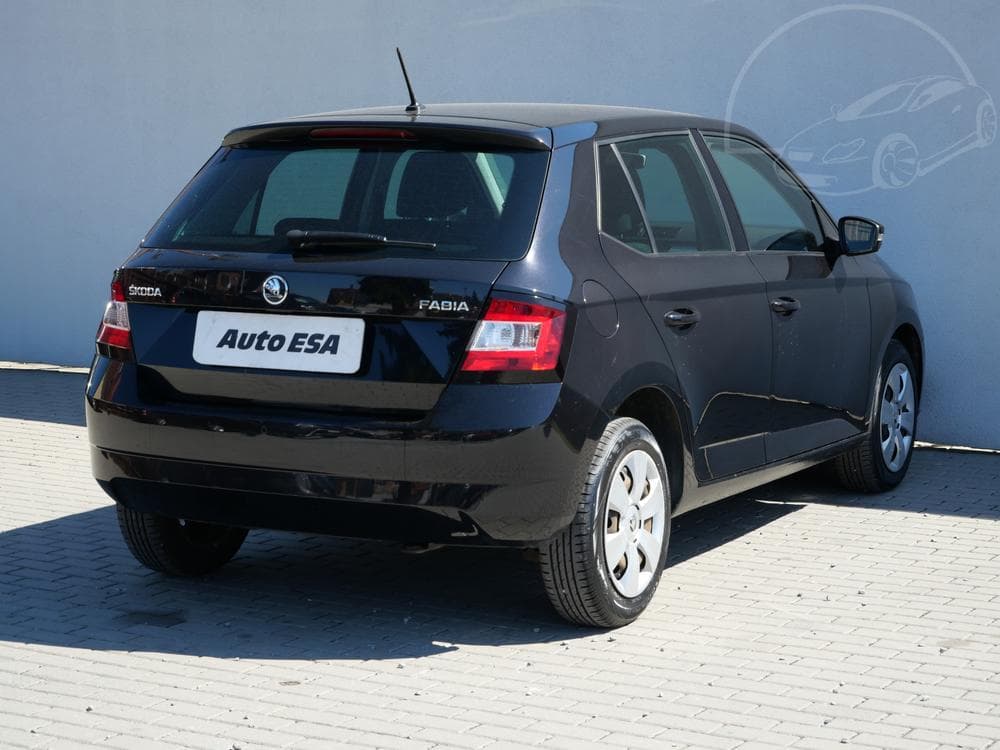 2015 Škoda FABIA - 7