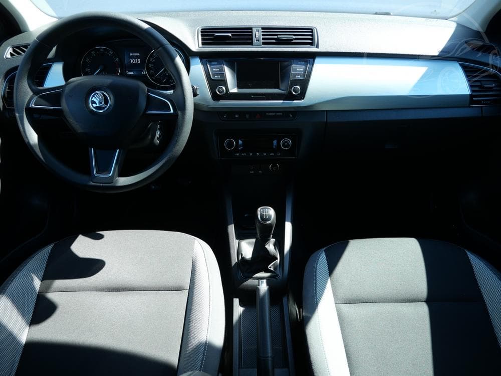 2015 Škoda FABIA - 15