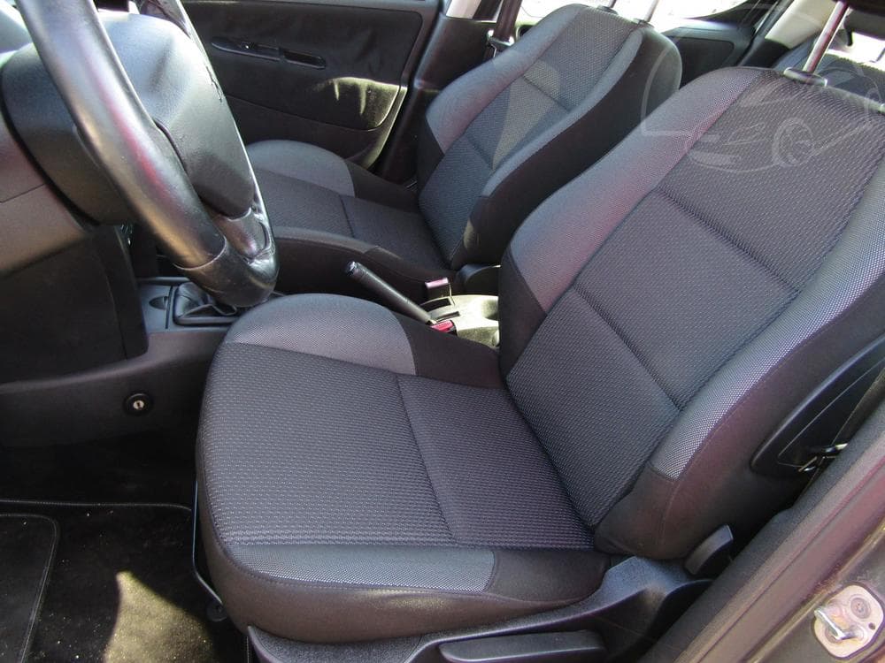2010 Peugeot 207 - 8