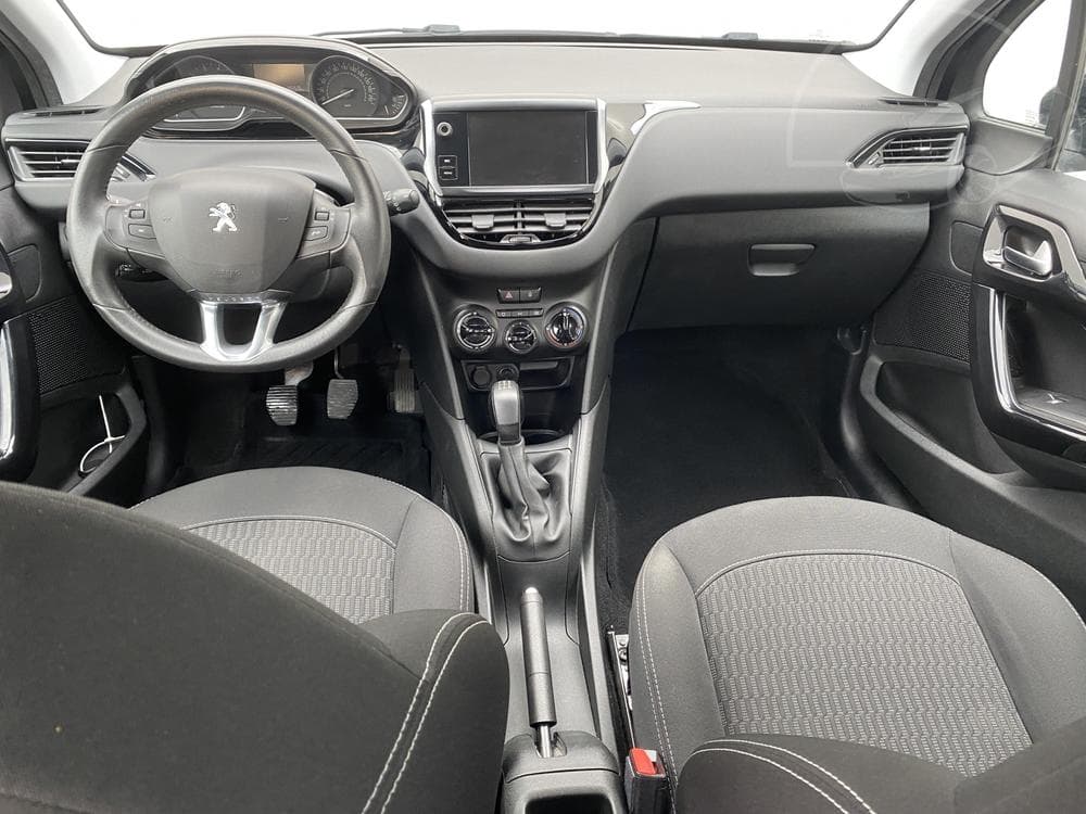 2016 Peugeot 208 - 8