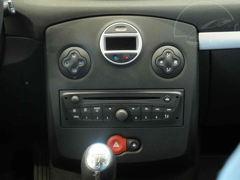 2010 Renault CLIO - 13