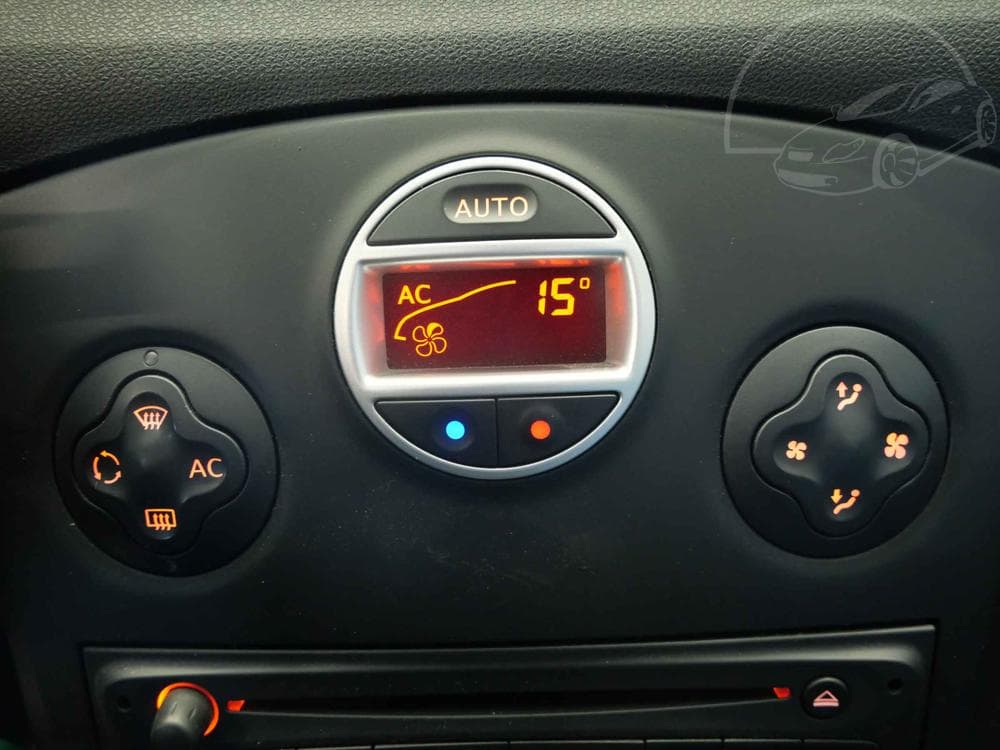 2010 Renault CLIO - 16