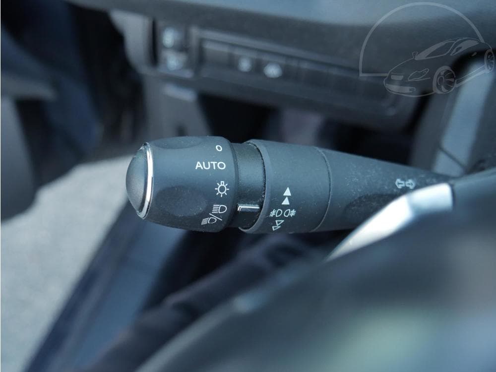 2018 Peugeot 308 - 12