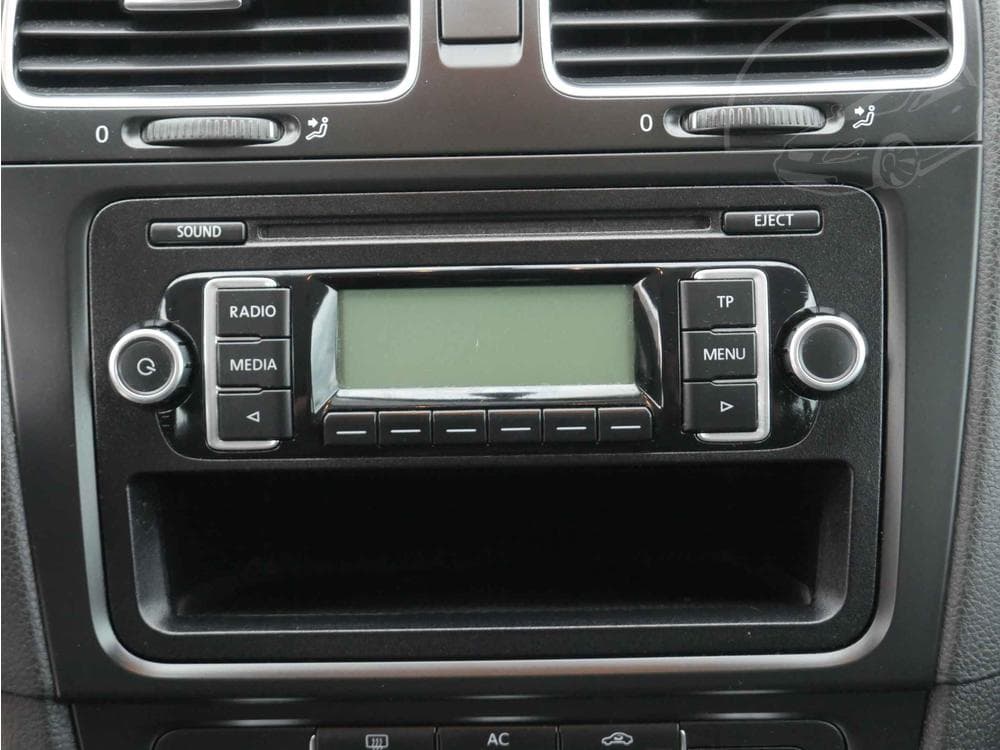 2009 Volkswagen GOLF - 11