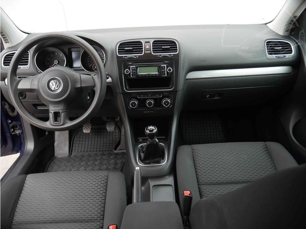 2009 Volkswagen GOLF - 8