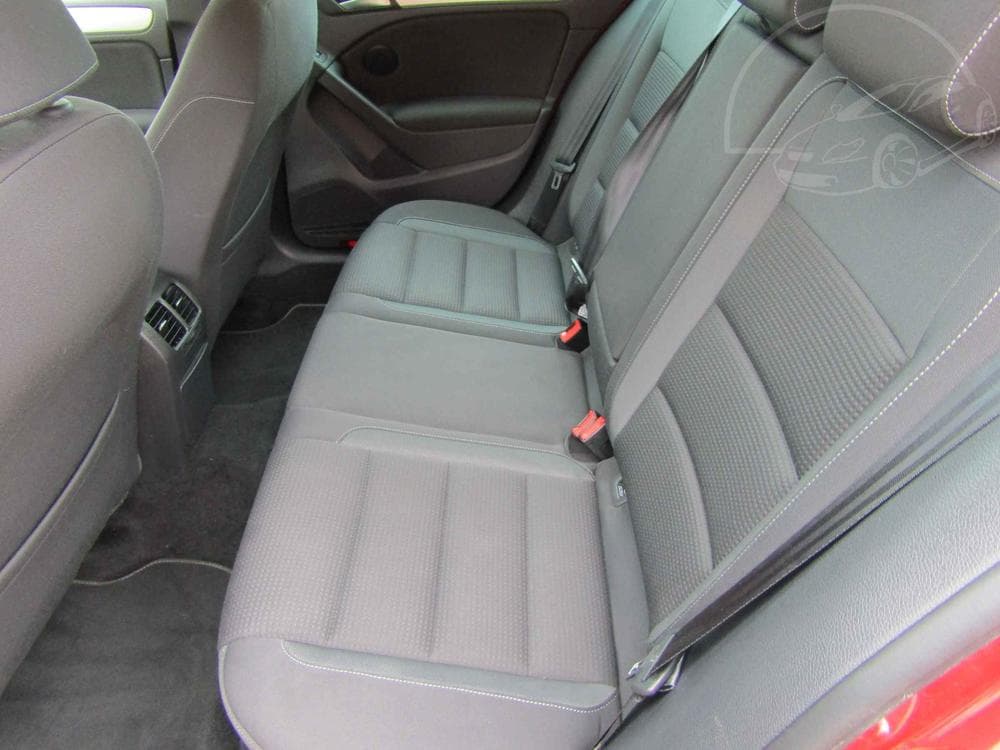 2011 Volkswagen GOLF - 10