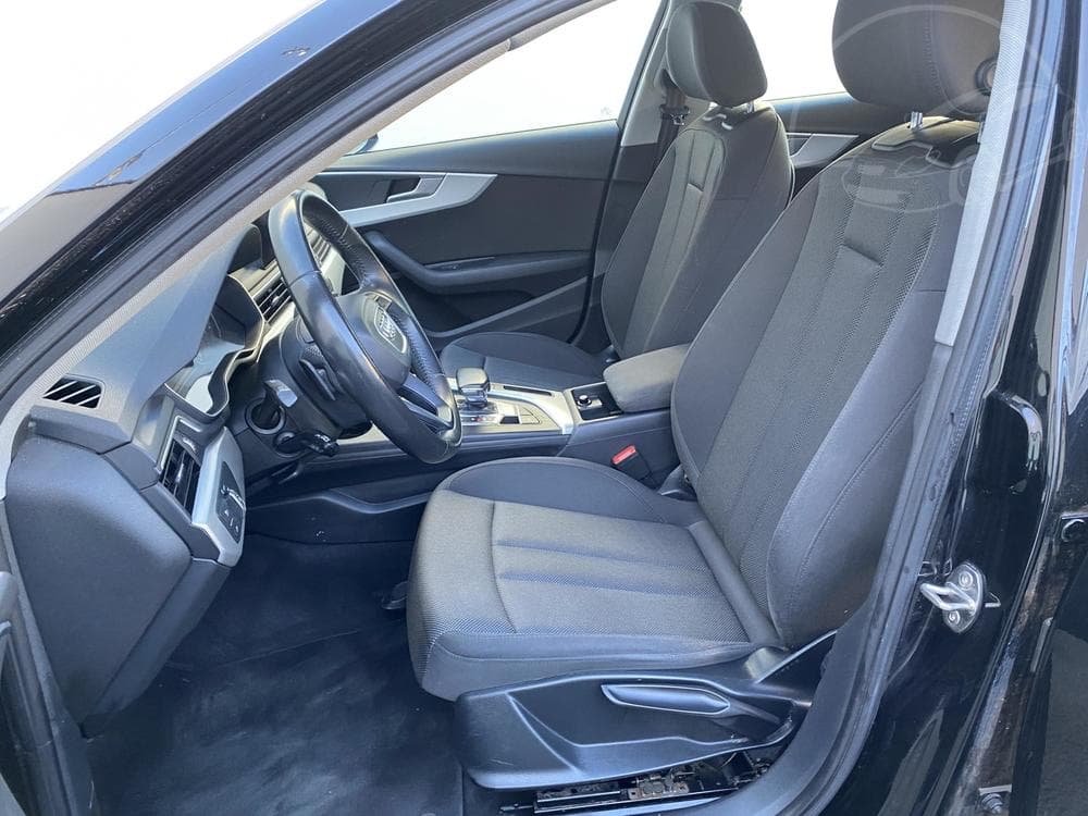 2018 Audi A4 - 33
