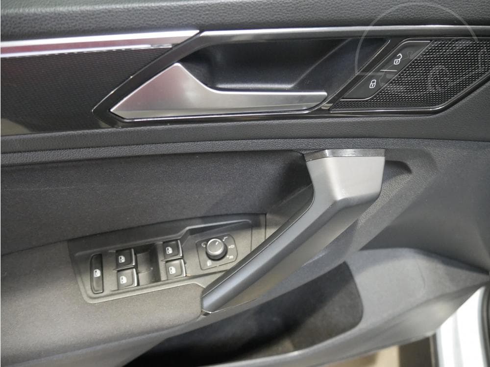2017 Volkswagen TIGUAN - 21