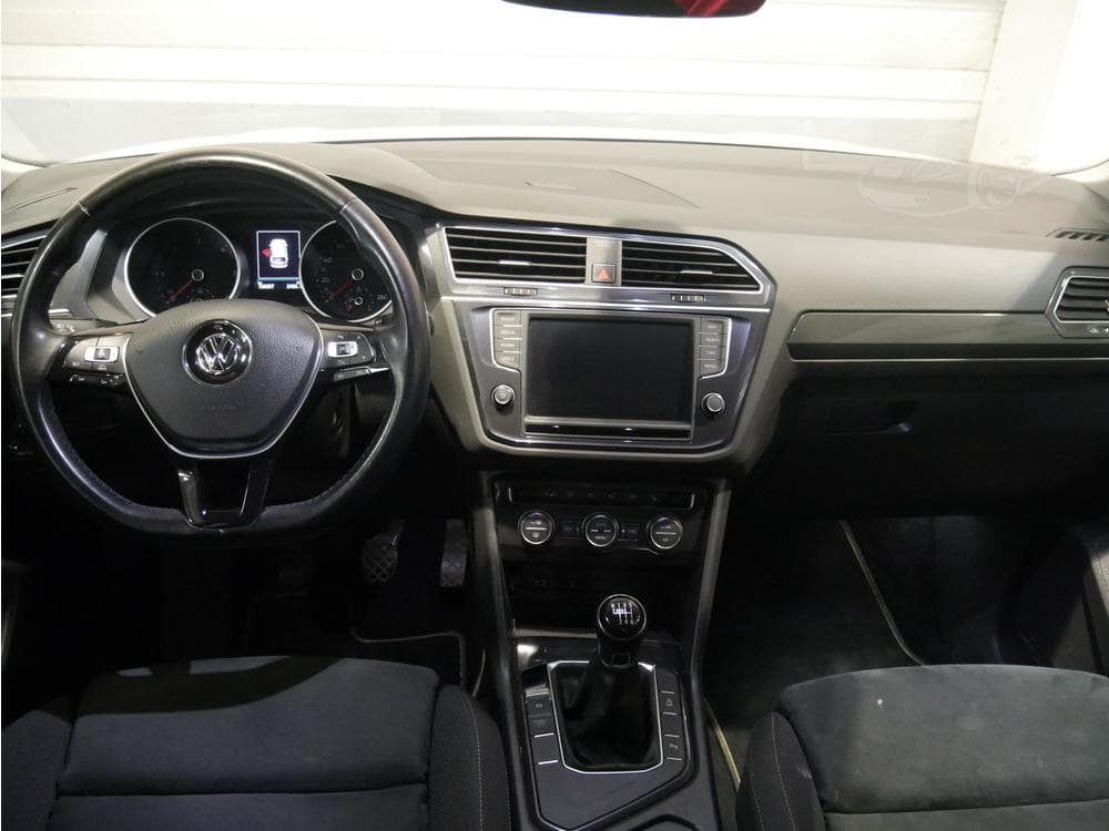 2017 Volkswagen TIGUAN - 15