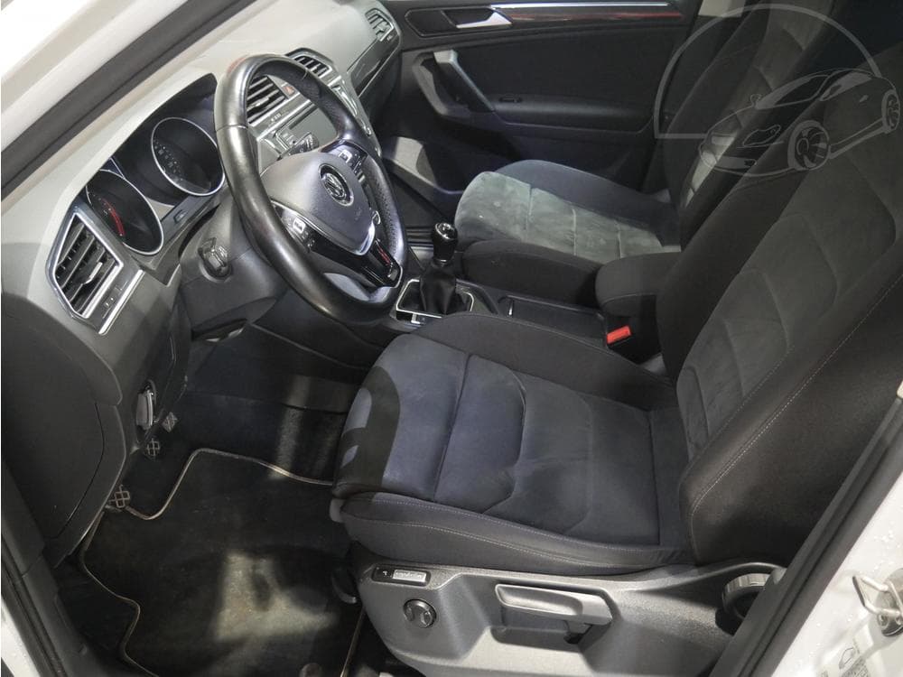 2017 Volkswagen TIGUAN - 17
