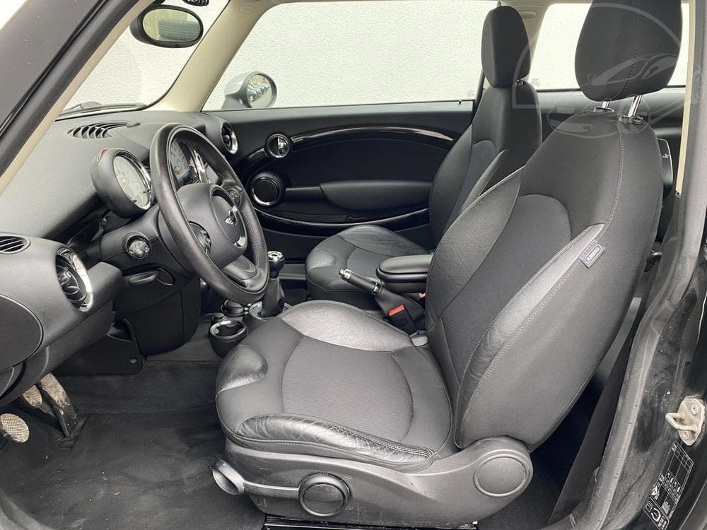 2011 Mini COOPER - 9