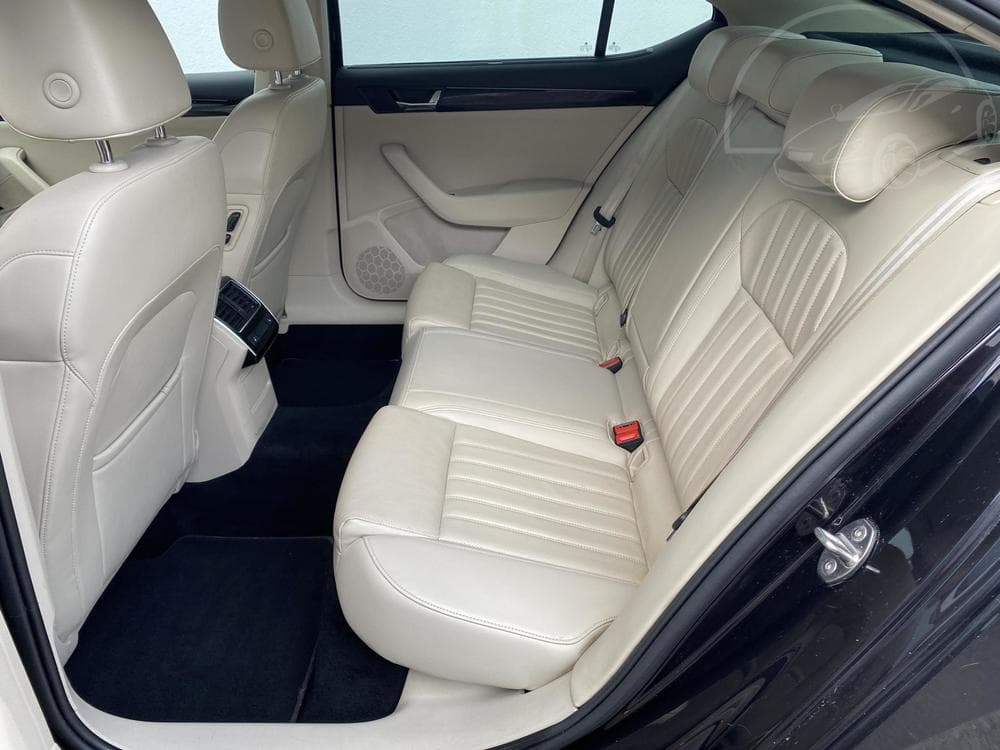 2015 Škoda SUPERB - 10