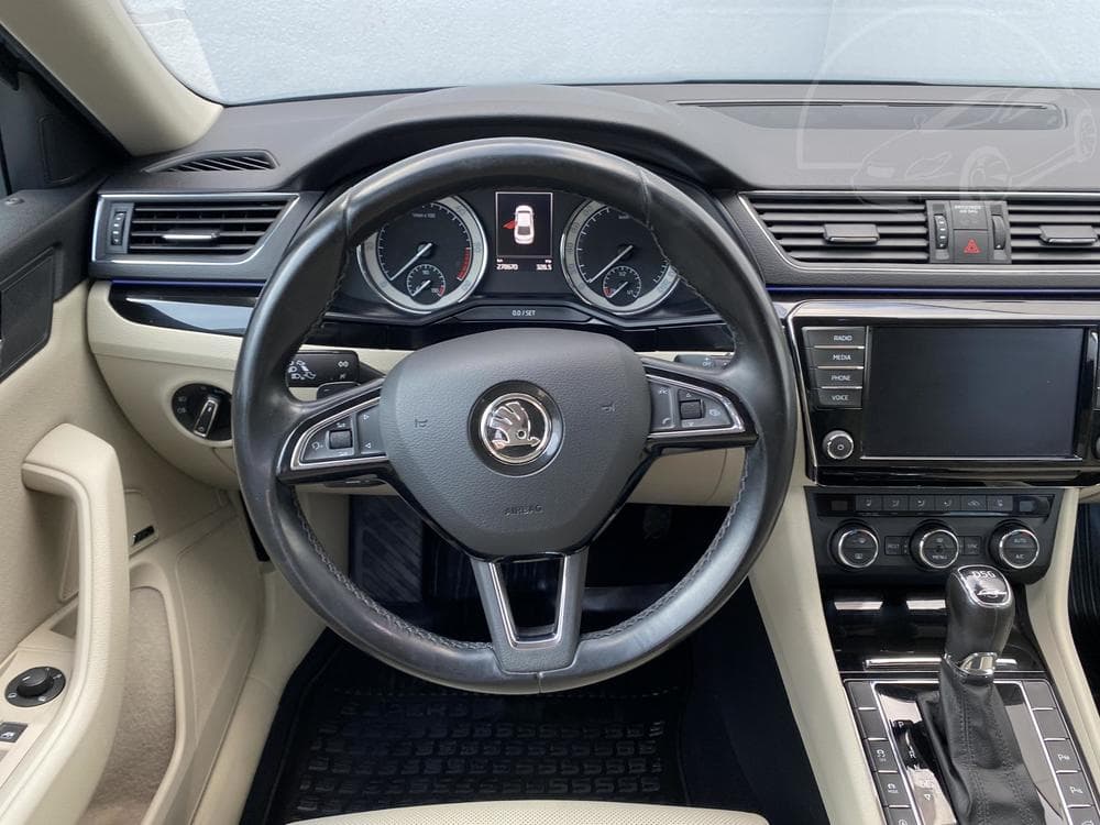 2015 Škoda SUPERB - 11