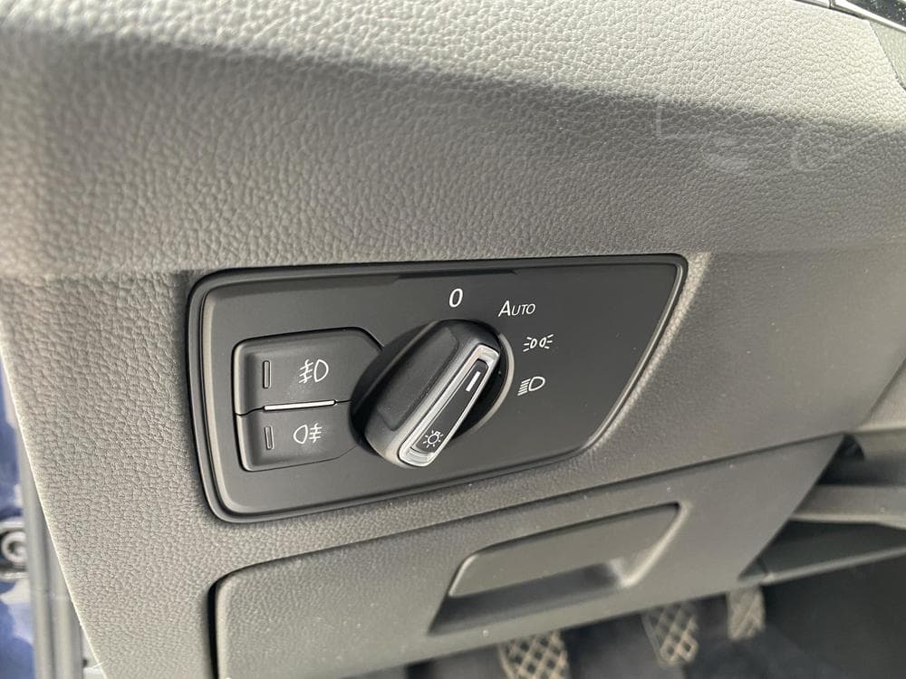 2015 Volkswagen PASSAT - 46