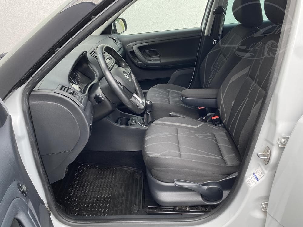 2015 Škoda FABIA - 9
