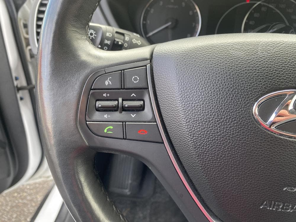 2016 Hyundai i20 - 12