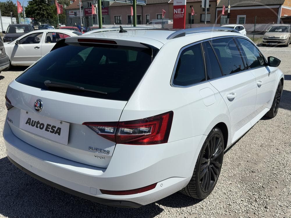 2015 Škoda SUPERB - 4
