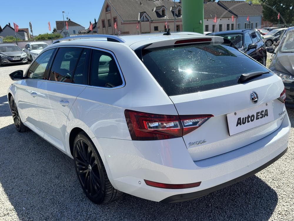 2015 Škoda SUPERB - 6