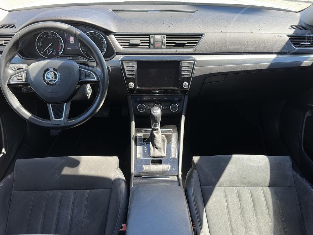 2015 Škoda SUPERB - 8