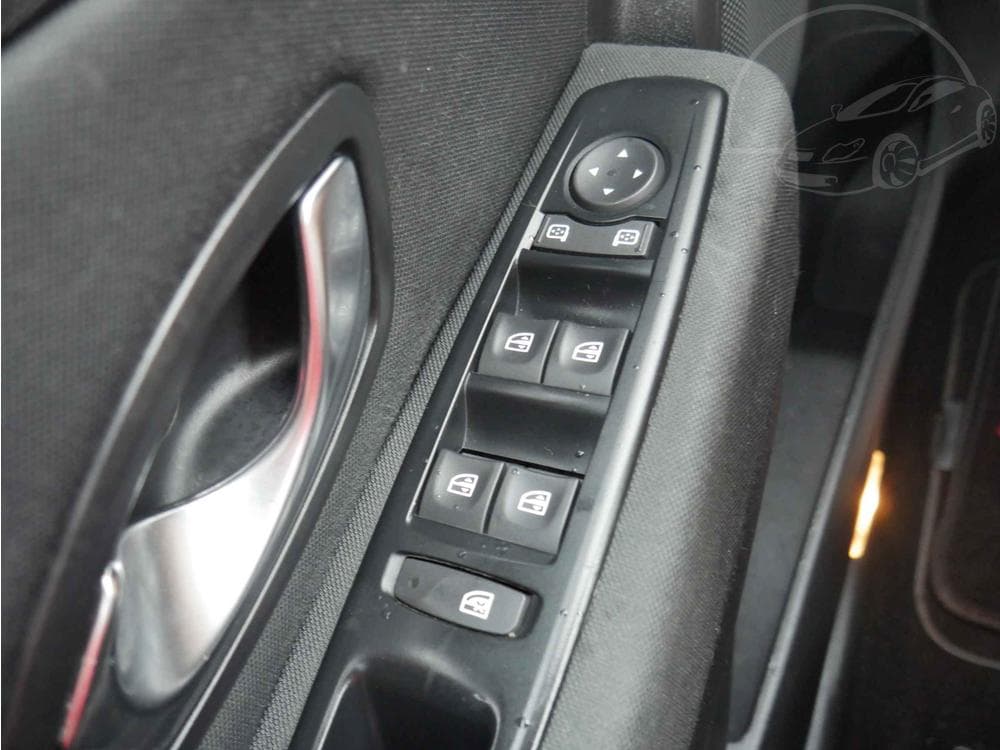 2010 Renault MEGANE - 12
