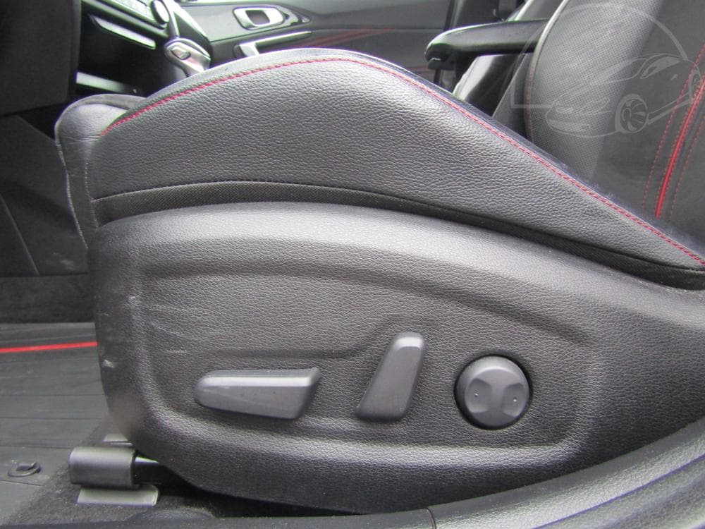 2019 Kia Proceed - 13