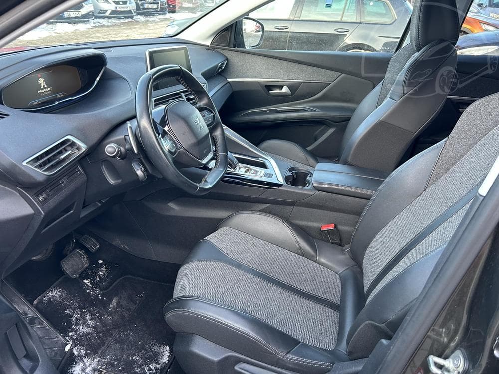 2018 Peugeot 3008 - 10