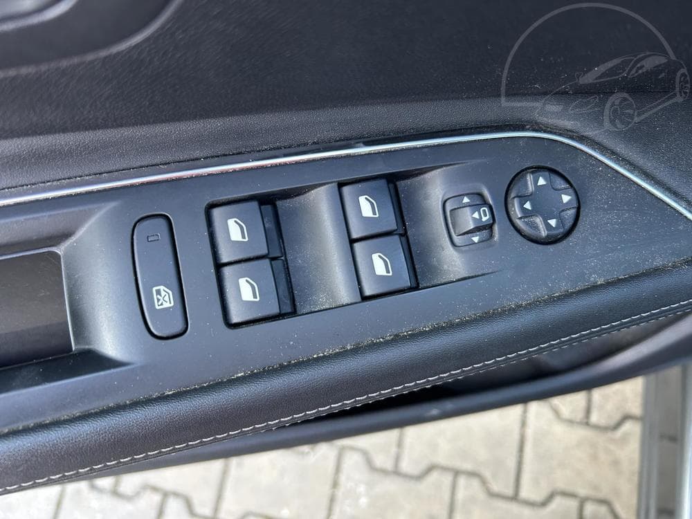 2018 Peugeot 3008 - 12