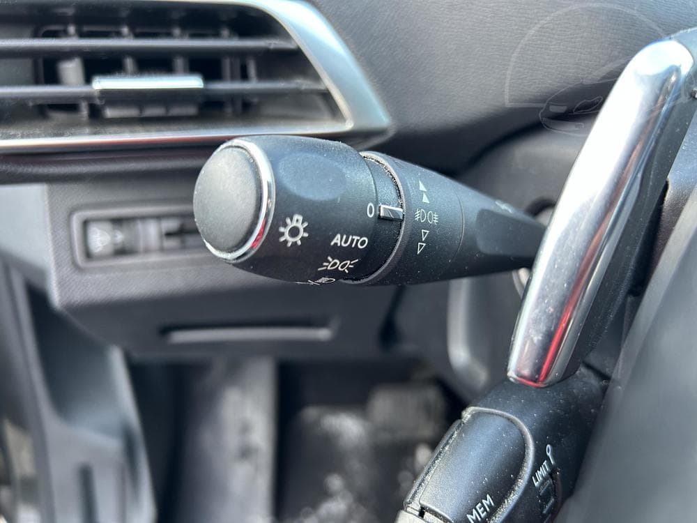 2018 Peugeot 3008 - 16