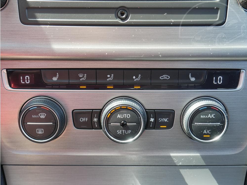 2014 Volkswagen GOLF - 27
