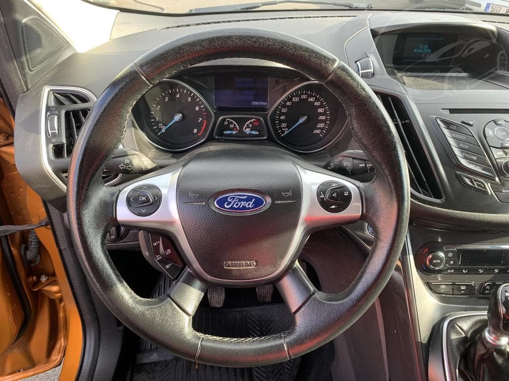 2015 Ford KUGA - 37
