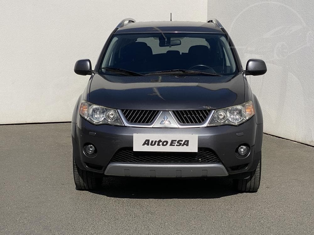 2009 Mitsubishi OUTLANDER - 2
