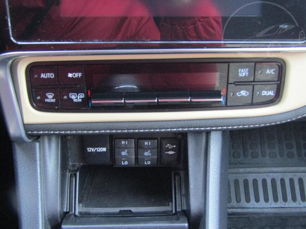 2016 Toyota COROLLA - 43