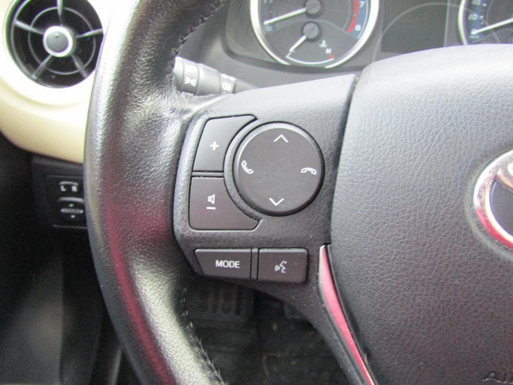2016 Toyota COROLLA - 46
