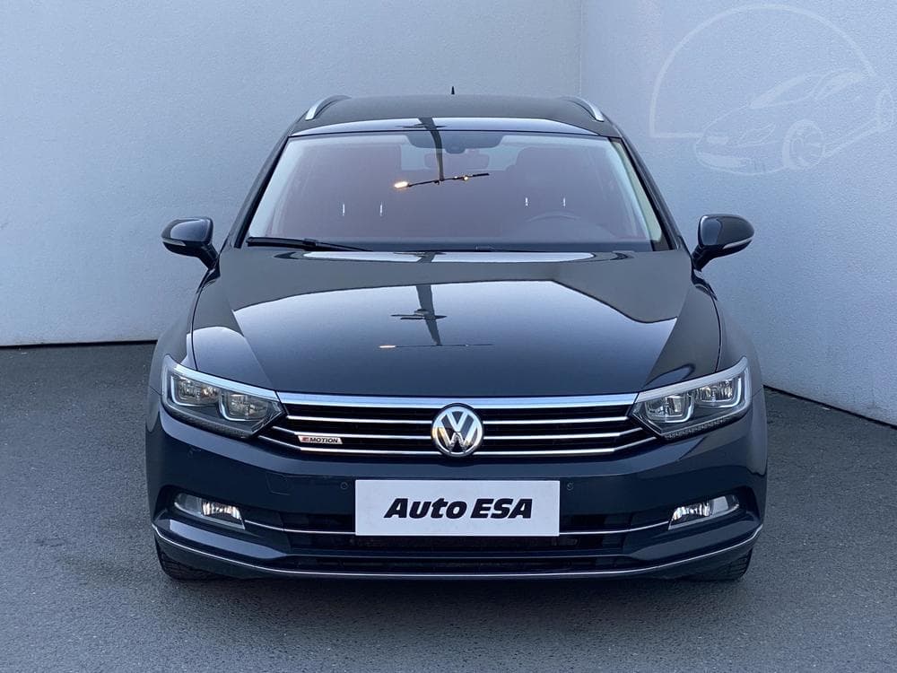 2015 Volkswagen PASSAT - 3