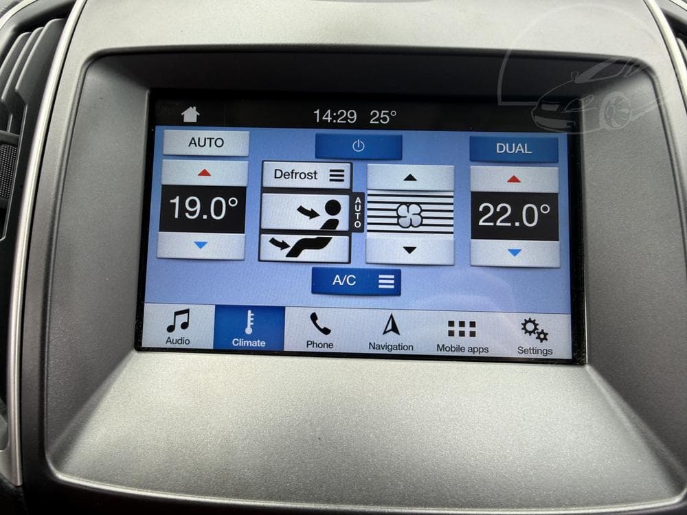 2016 Ford GALAXY - 16