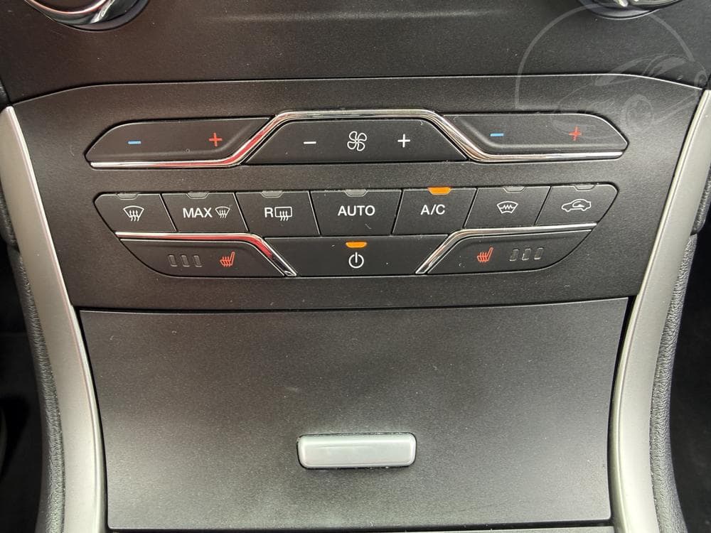 2016 Ford GALAXY - 17