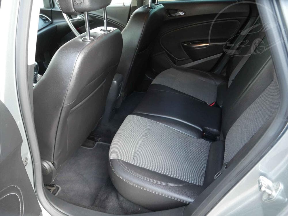 2012 Opel ASTRA - 10