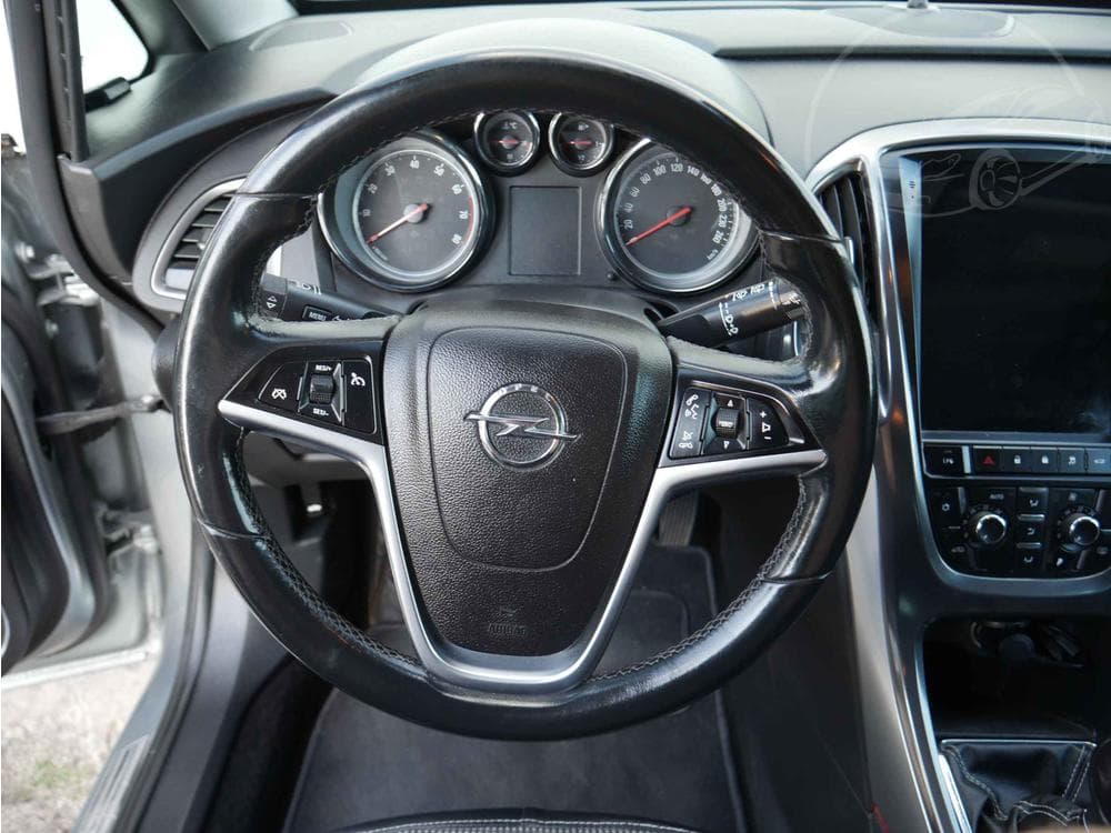 2012 Opel ASTRA - 14