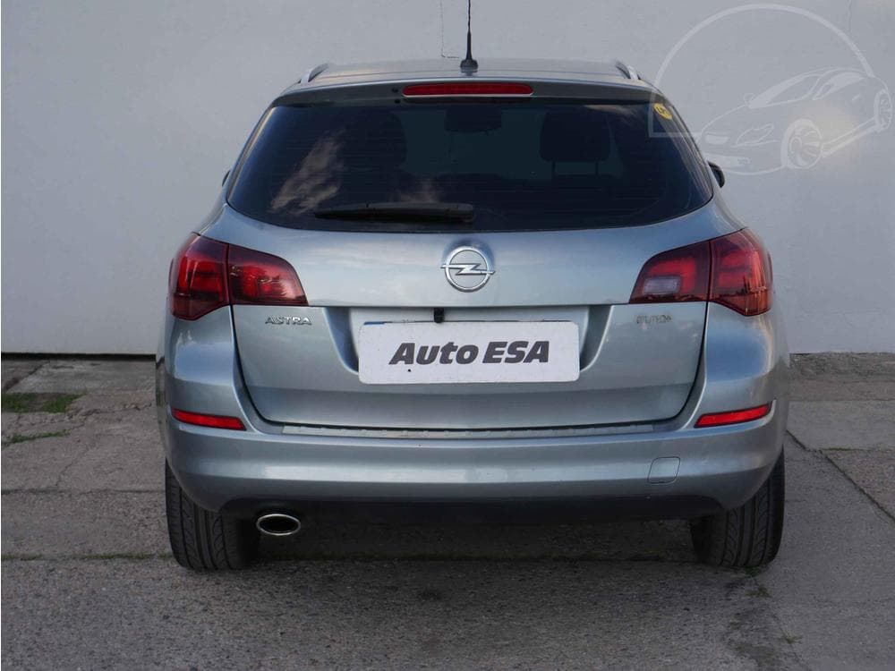 2012 Opel ASTRA - 5