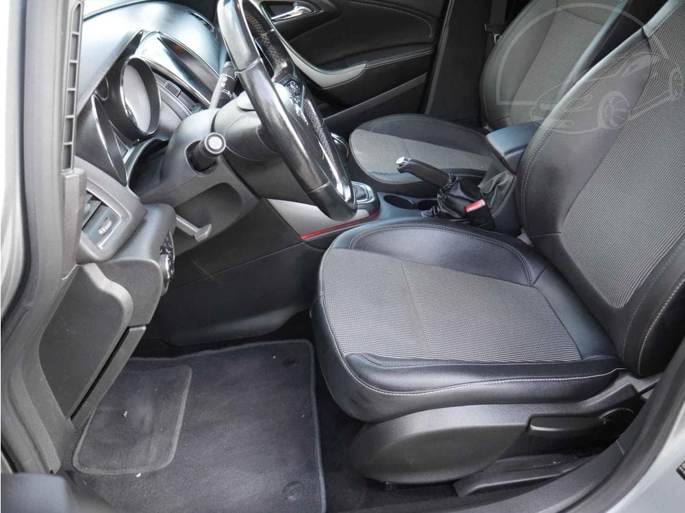 2012 Opel ASTRA - 9