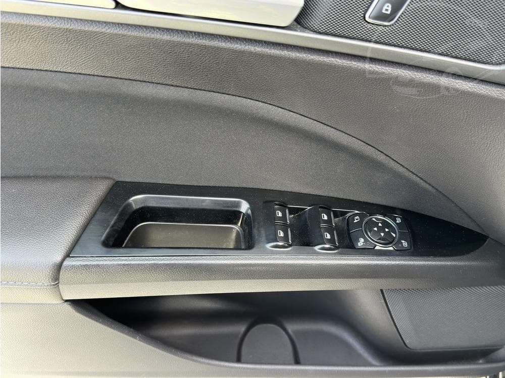 2017 Ford MONDEO - 11