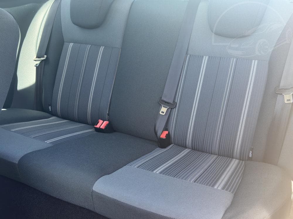 2010 Ford FIESTA - 28