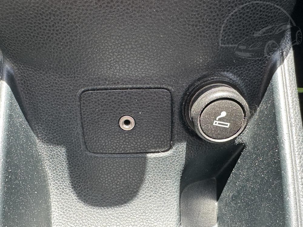 2010 Ford FIESTA - 46
