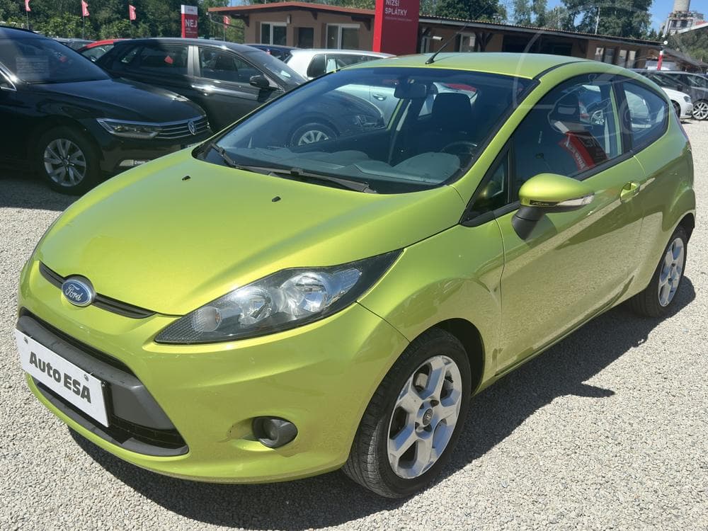 2010 Ford FIESTA - 7