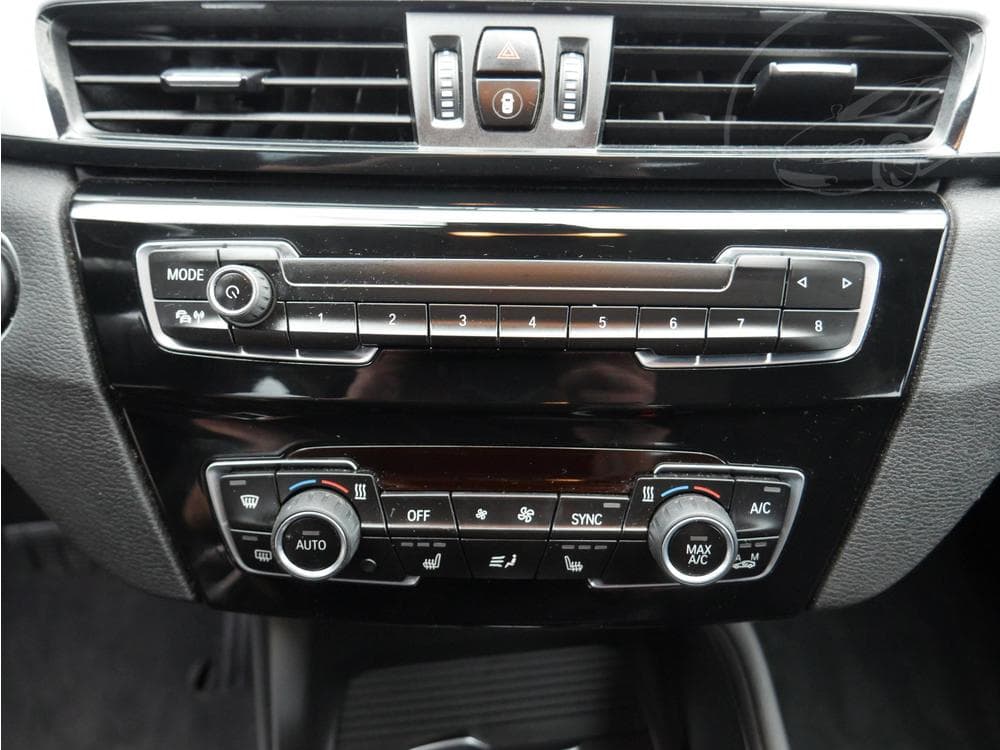 2020 BMW X1 - 25