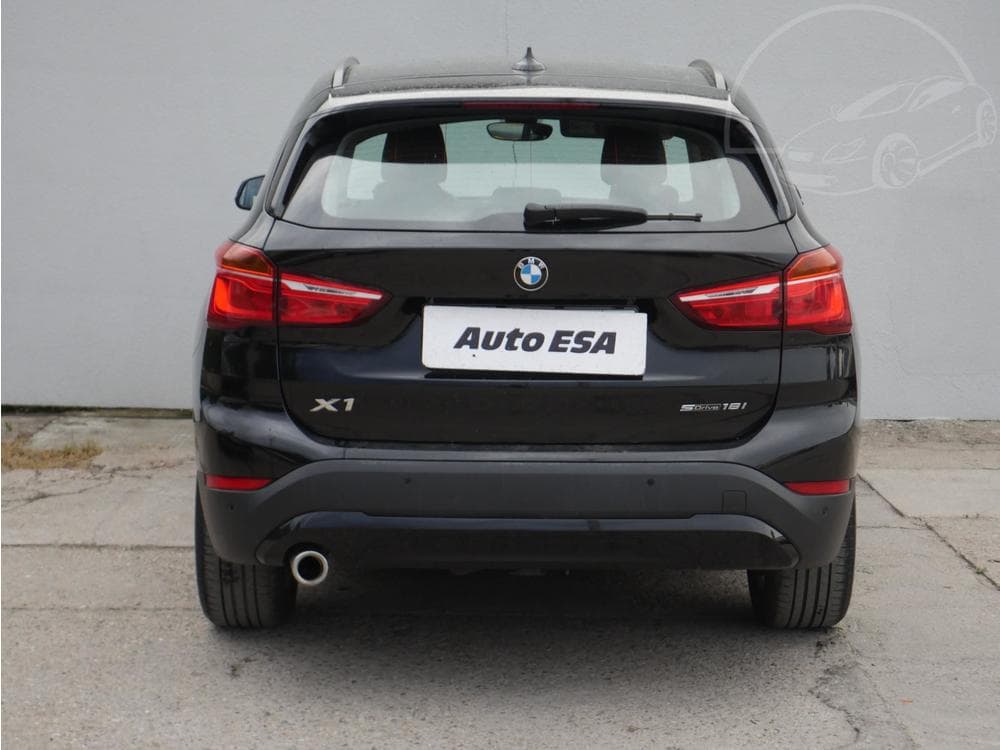 2020 BMW X1 - 9
