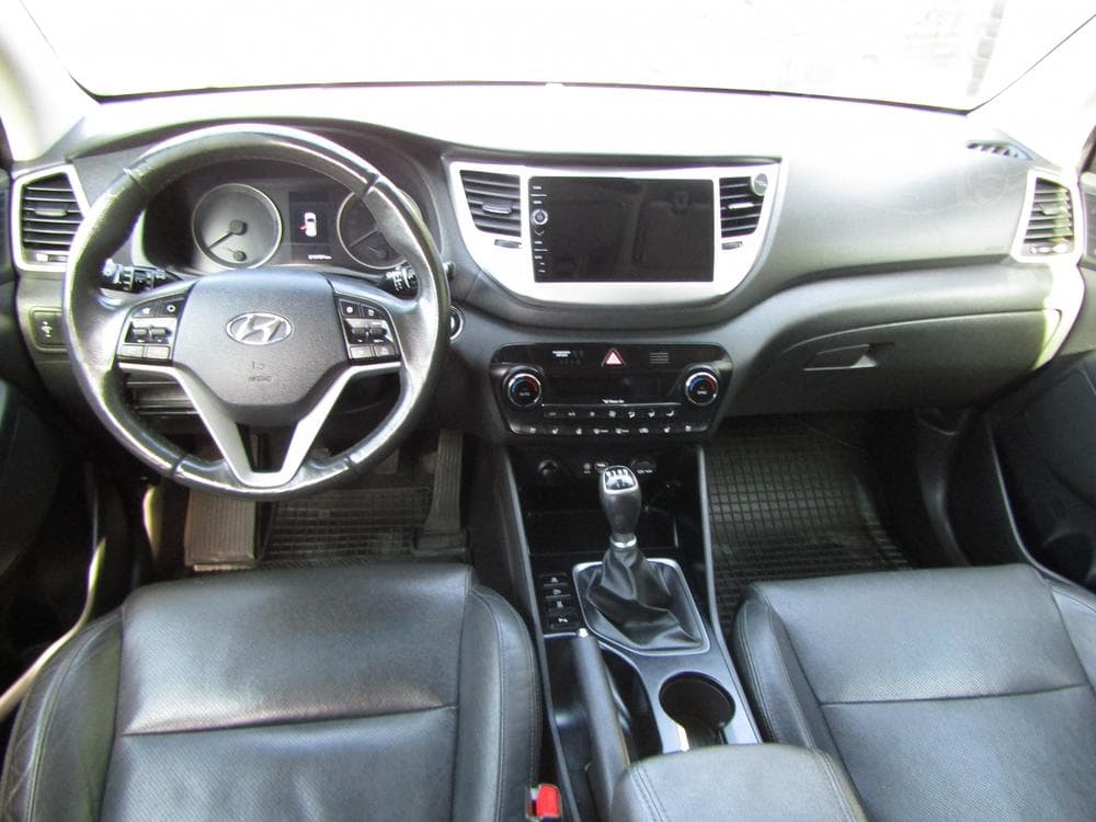 2016 Hyundai TUCSON - 8