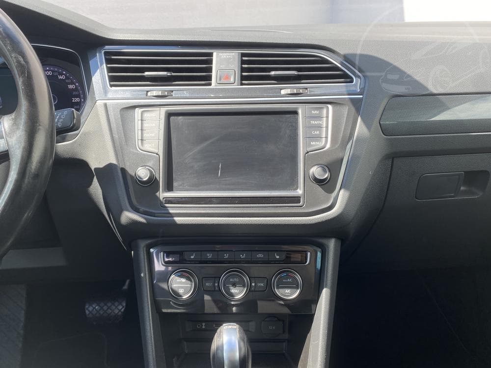 2017 Volkswagen TIGUAN - 12