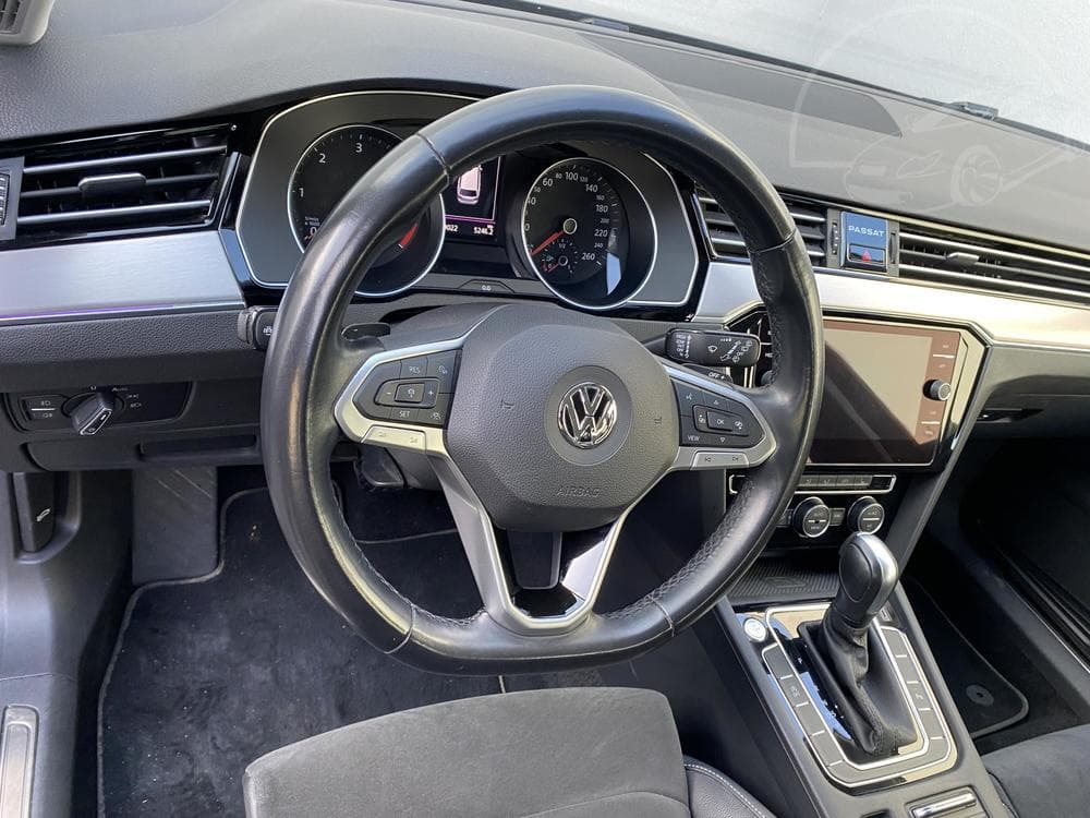 2020 Volkswagen PASSAT - 25