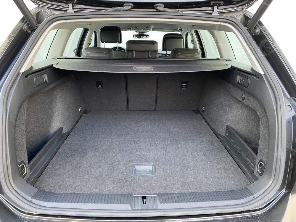 2020 Volkswagen PASSAT - 13